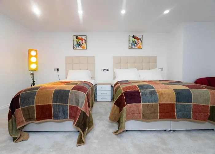 Westwood Apartment *